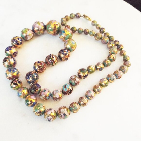 1960'S CHINESE EXPORT GOLD COLORFUL 3-D CLOISONNE GRADUATED BEADS 27" NECKLACE D
